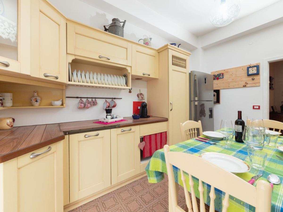 Flaminia Bright & Roomy Apartment Песаро Екстериор снимка